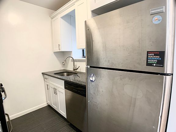 5th image of 449 W 125th St #D3