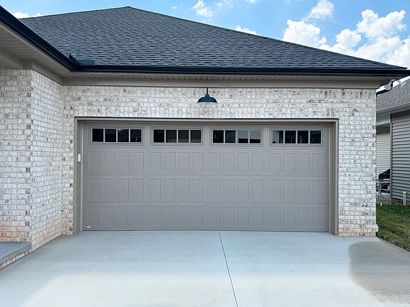 The Lure Plan, Two car garage
