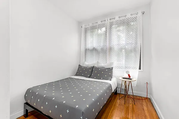 Sold by Compass | media 8