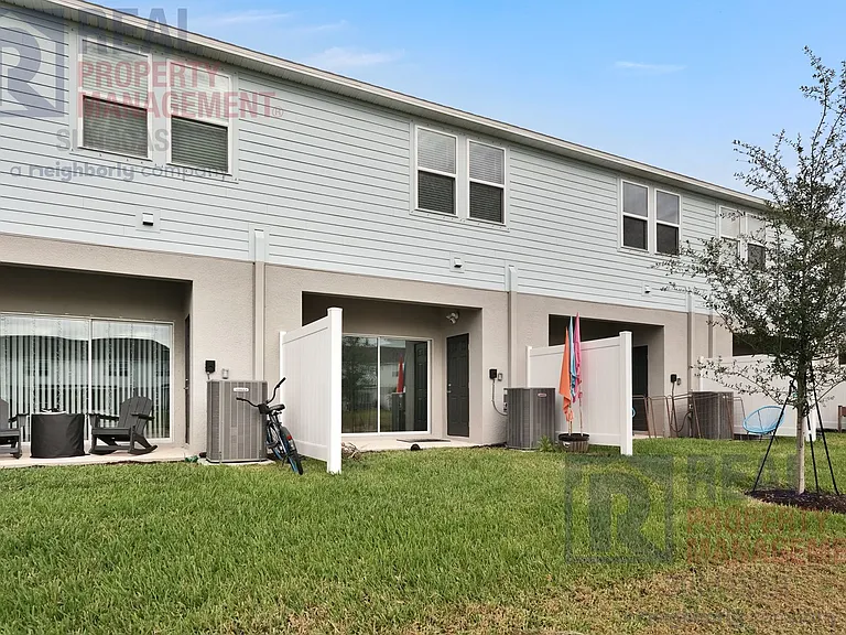 8937 Daybreak St — Photo 31
