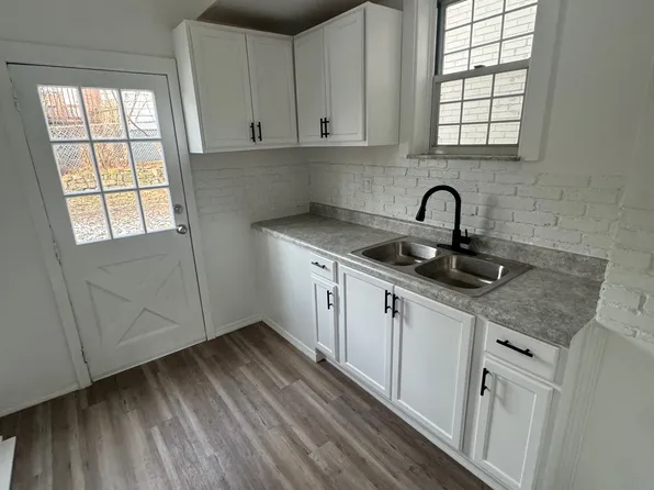 1355 Drey St, New Kensington, PA 15068