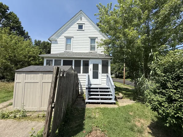 42 Paris Ave, Akron, OH 44301