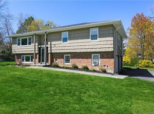 544 Cross Hill Ln, Mahopac, NY 10541