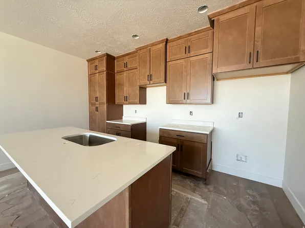 6897 W Gravel Cross Way #289, West Jordan, UT 84081