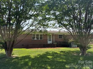 2677 Pax Hill Rd, Morganton, NC 28655