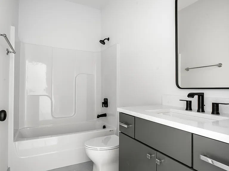 109 Stringer St #101 — Photo 16