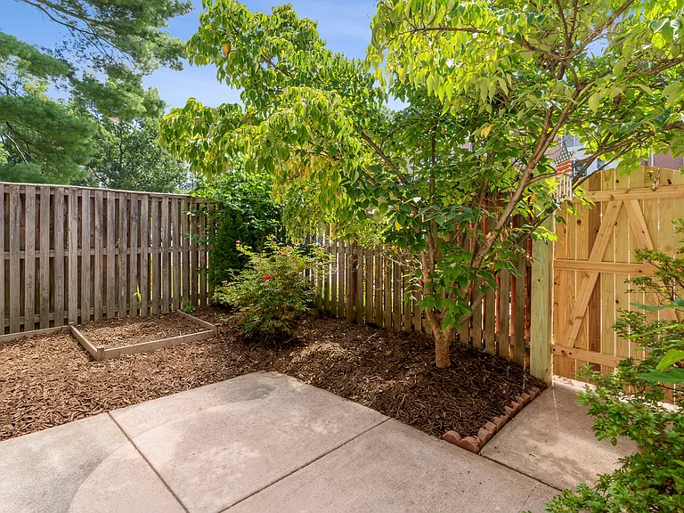 10650 Green Mountain Cir — Photo 41