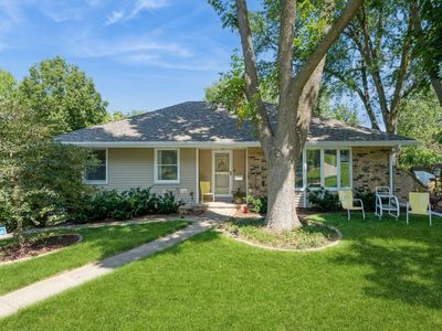 1233 24th St, West Des Moines, IA, 50266