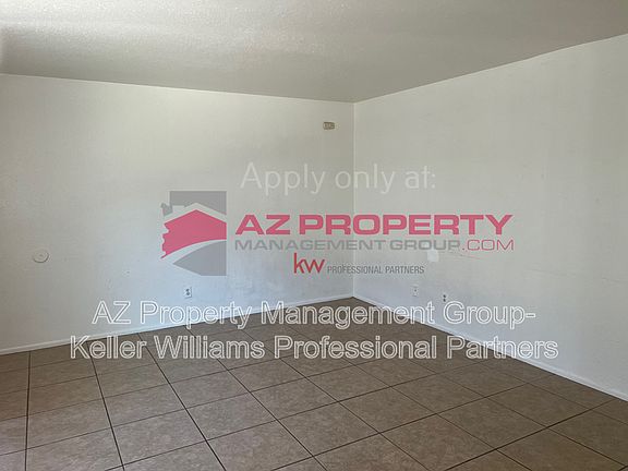 5th image of 207 S 3rd St