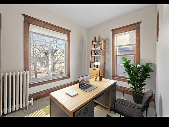 5th image of 2428 11th Ave S #2