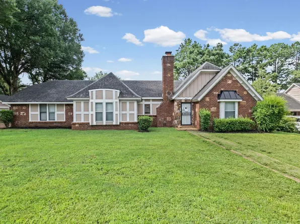 8141 Misty Meadows Ln, Memphis, TN 38125