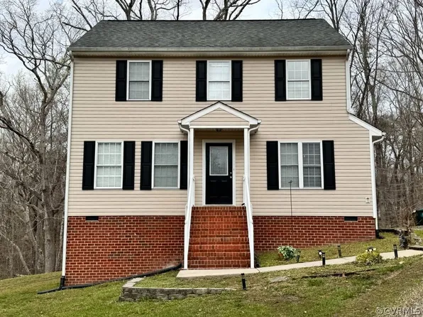 110 Russells Way, Farmville, VA 23901