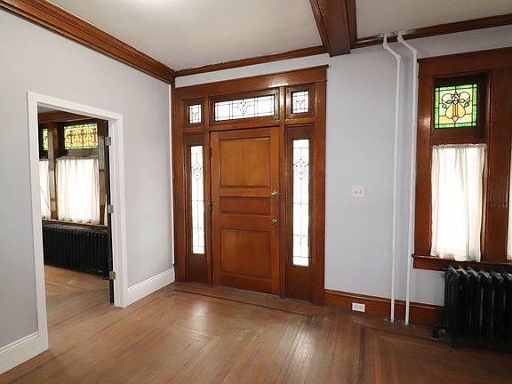5th image of 93 E Main St Floor 1