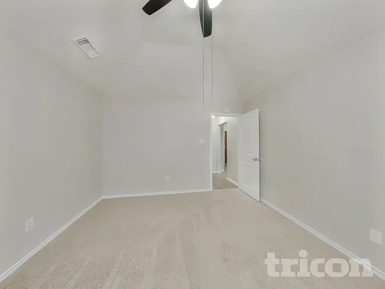 19403 Misty Cove Dr — Photo 7