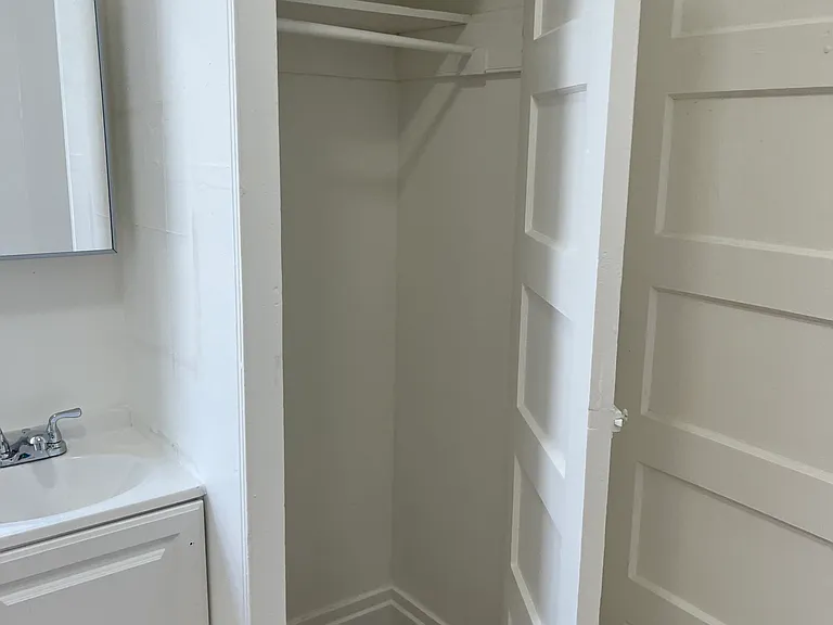 754 Broadway St #29 — Photo 5