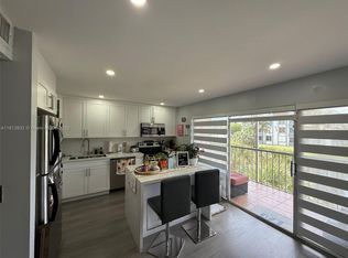 17000 NW 67th Ave APT 233, Hialeah, FL 33015