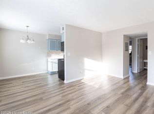 239 Middletown Sq, Louisville, KY 40243