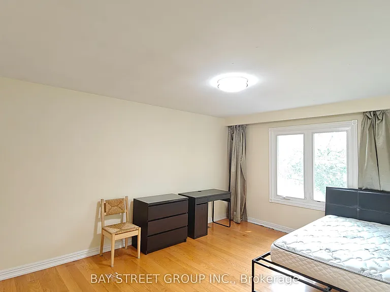 9 Mosedale Cres #UPPER — Photo 18