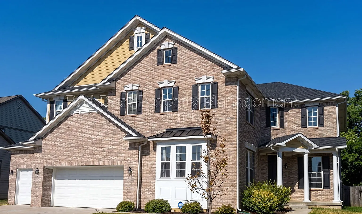 5 bed, 3.5 bath, 6103 sqft, $4,695 — Photo 1