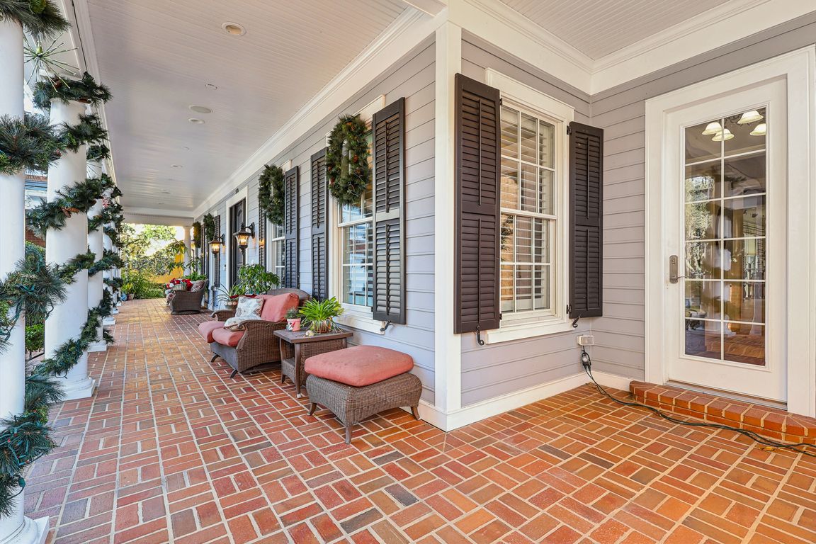 next background image