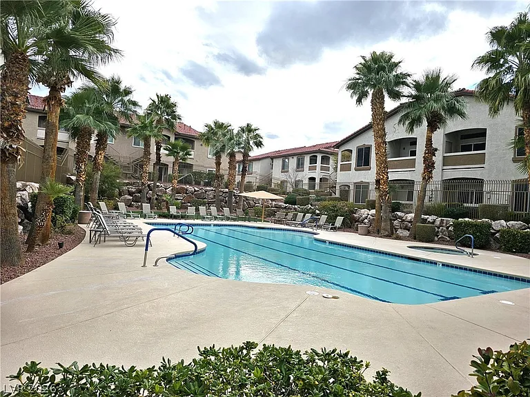 2305 W Horizon Ridge Pkwy #3113 — Photo 28