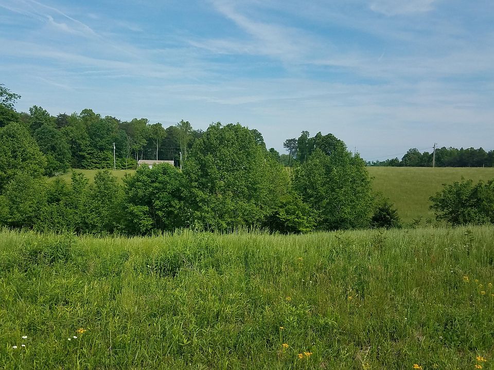 2nd image of 7 Close Lake Dr