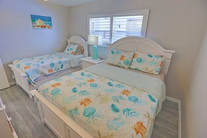 2 bed, 980 sqft, $6,200 — Photo 3
