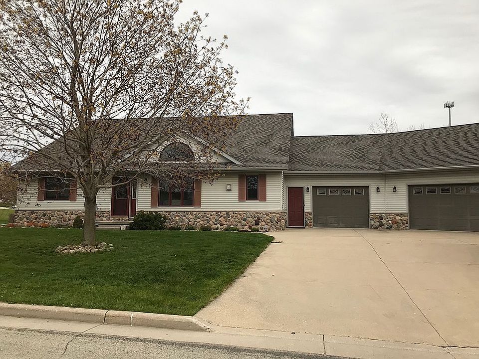 398 Railroad Street