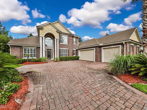 2nd image of 416 Sierra Vista Ct