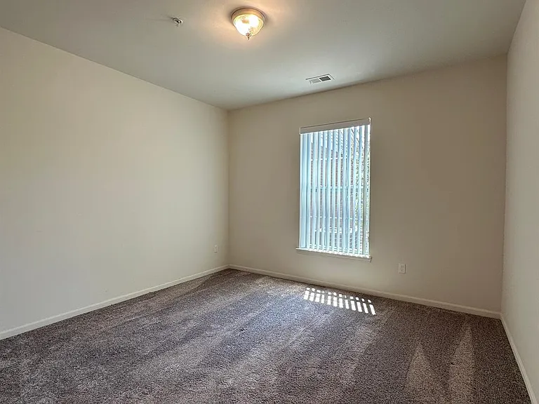 28289 S Pointe Ln — Photo 21