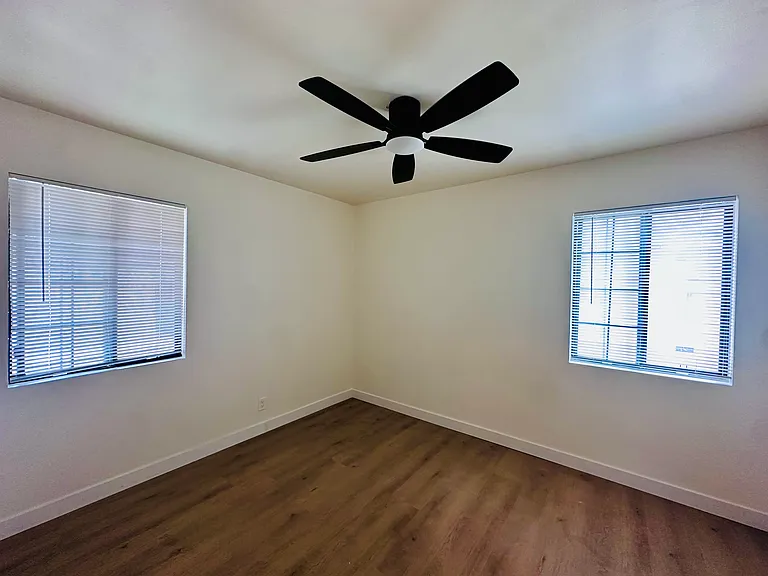 2114 S Meridian Ave — Photo 10