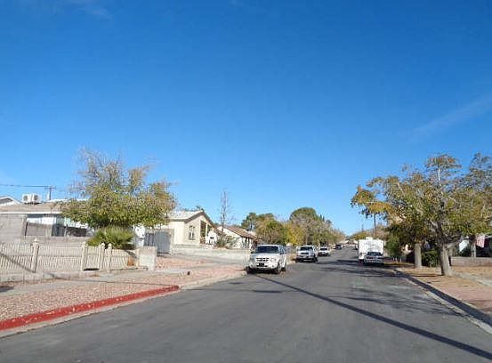 Exterior Neighborhood (street photo)