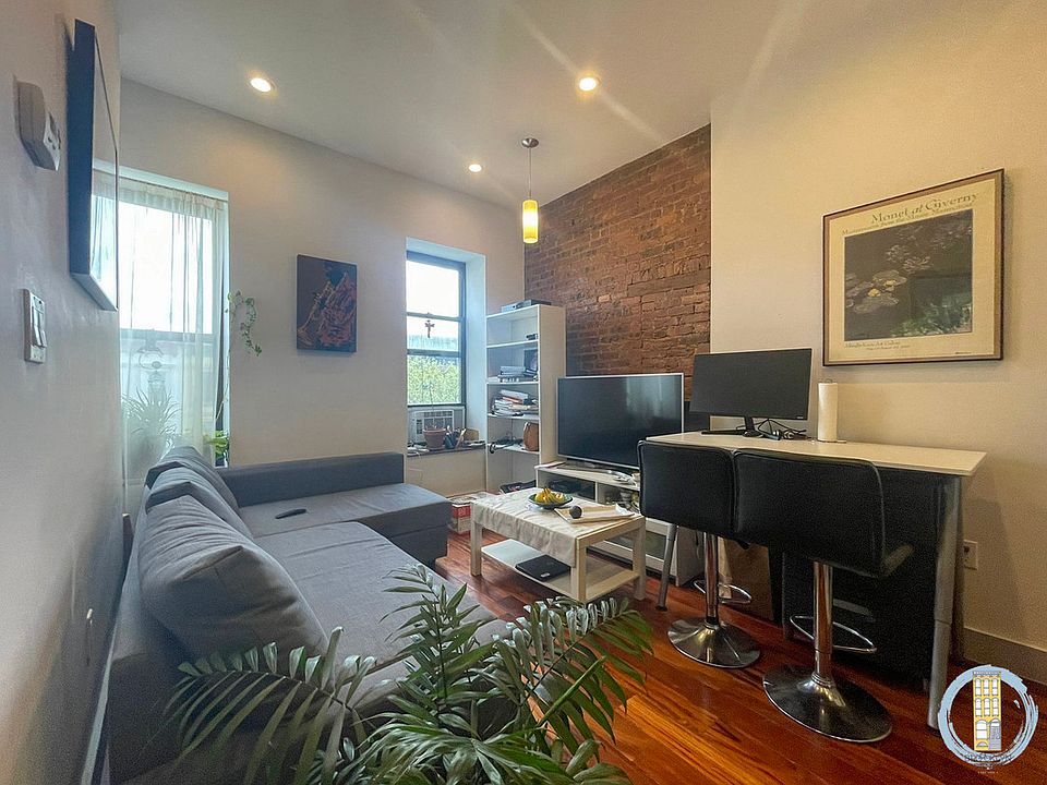1st image of 21 Herkimer St #3A