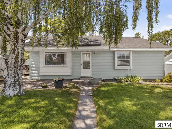 121 Mountain Dr, Pocatello, ID 83204