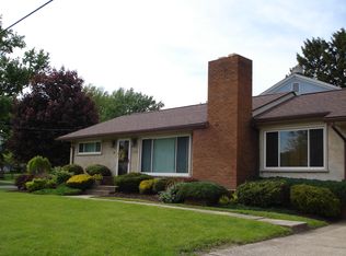 326 Fenton Ave, Conneaut, OH 44030