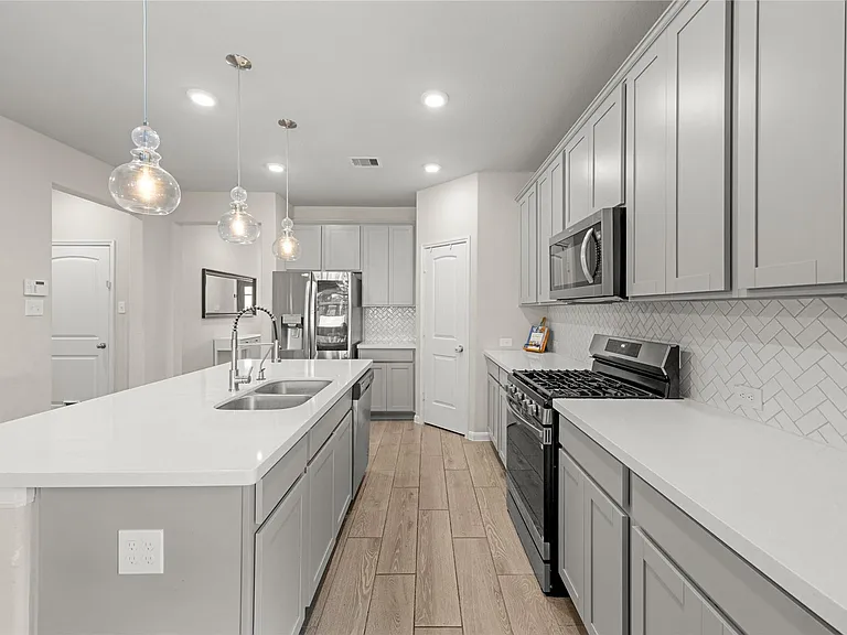 5347 Sunny Ray Dr — Photo 10