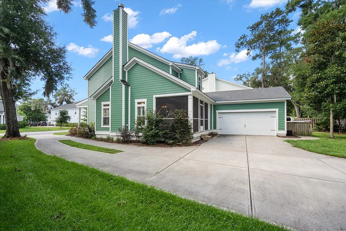 4 bed, 2778 sqft, $3,500 — Photo 2