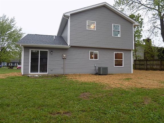 2nd image of 1125 Comanche Dr
