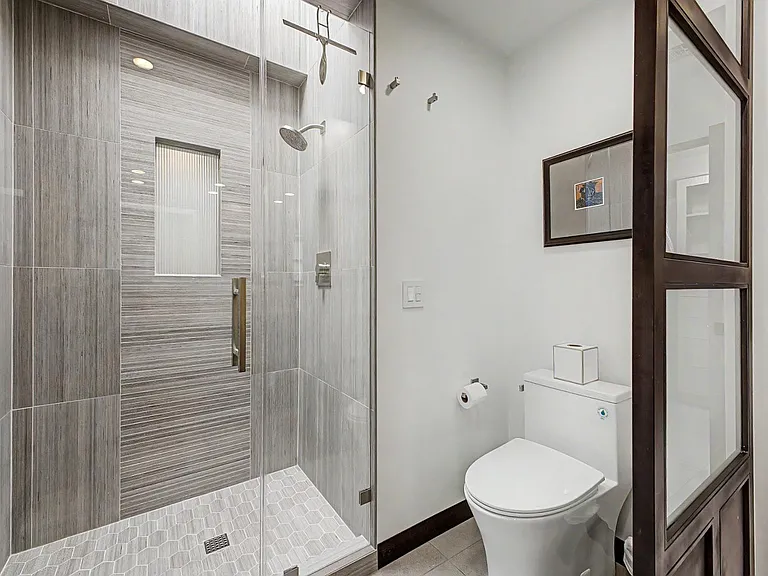 3057 E Rose Ln — Photo 15