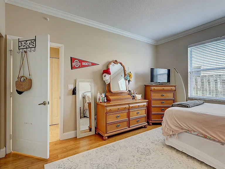 10207 Allamanda Blvd — Photo 33