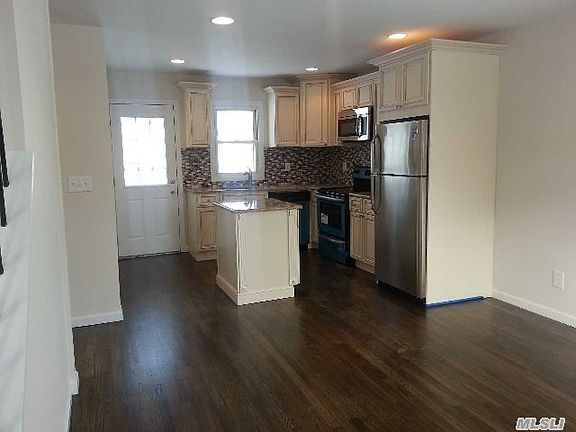 3rd image of 3531 Woodward Ave