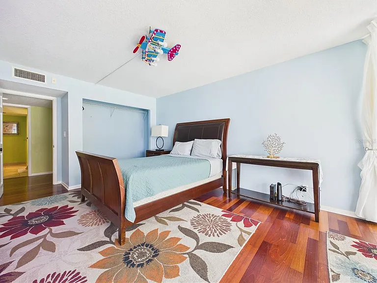 1400 Gulf Blvd #212 — Photo 17