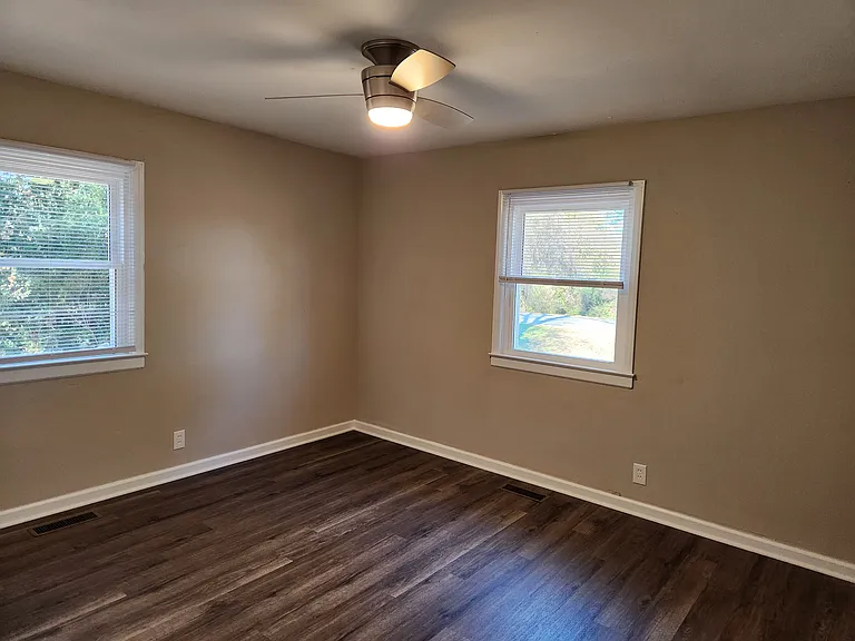120 Chadwick Ave — Photo 32