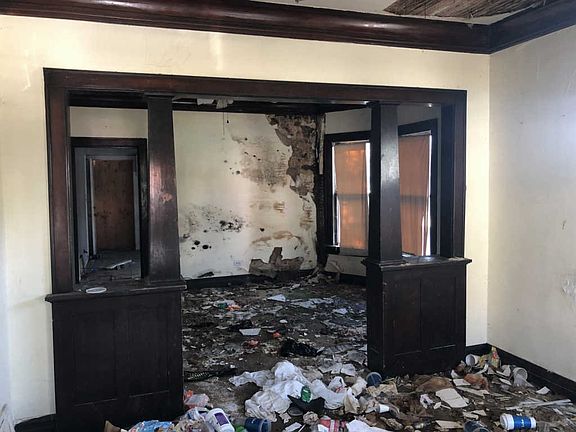 4th image of 533 Douglas Ave