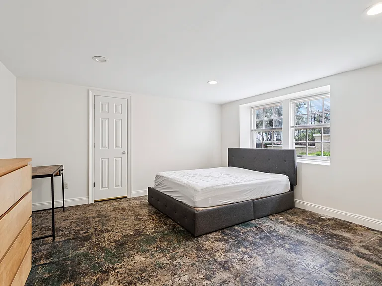 1410 Broadway St #D — Photo 12