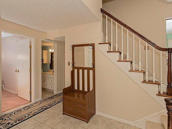 5th image of 5235 Hickory Dr