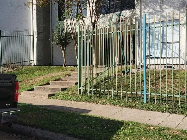 2818 S Bartell Dr APT 7, Houston, TX 77054