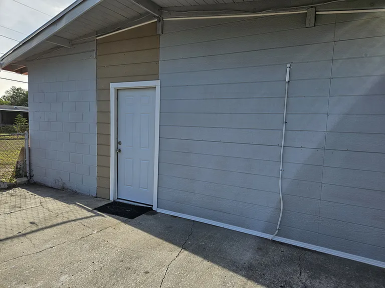 108 S Sunland Dr #C — Photo 5