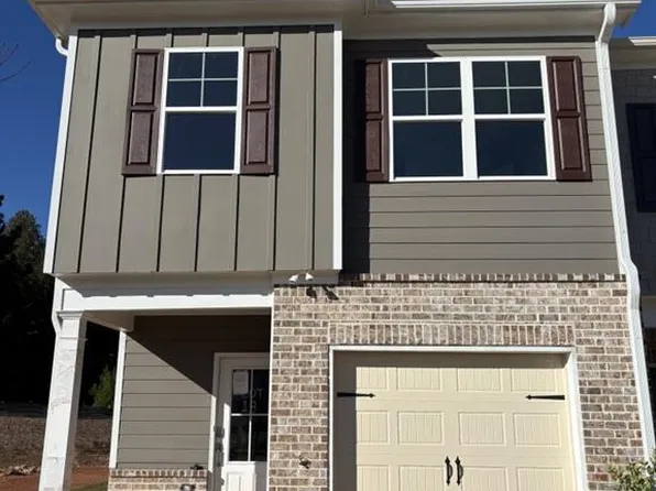 2801 Lillian Ln, Douglasville, GA 30135