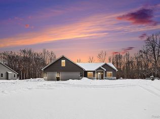 6303 High Rd, Algonac, MI 48001